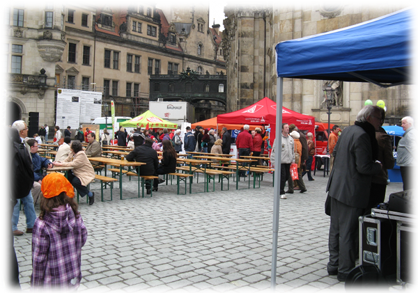 leerer Schloßplatz